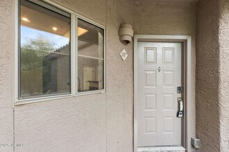 11680 E Sahuaro Dr in Scottsdale, AZ - Foto de edificio - Building Photo