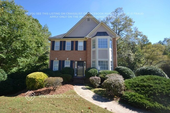 property at 1595 Versailles Dr