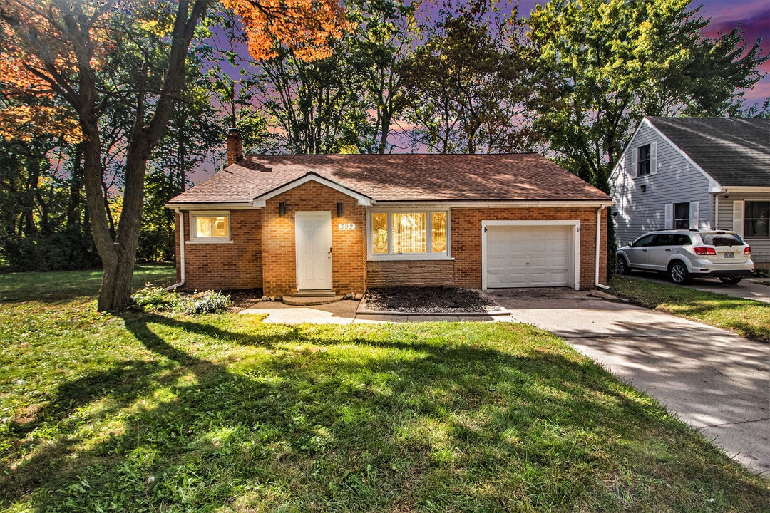 392 Firwood St in Ypsilanti, MI - Building Photo