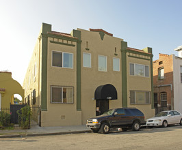 Second Avenue Apartments in Los Angeles, CA - Building Photo - Building Photo