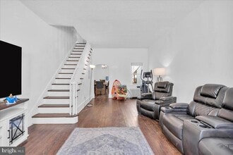 349 Barclay St in Burlington, NJ - Building Photo - Building Photo