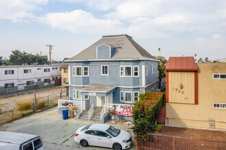 2011 Arlington Ave in Los Angeles, CA - Foto de edificio - Building Photo