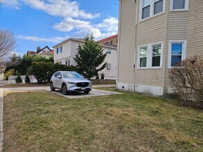 116 Riverside Blvd in Long Beach, NY - Building Photo - Building Photo