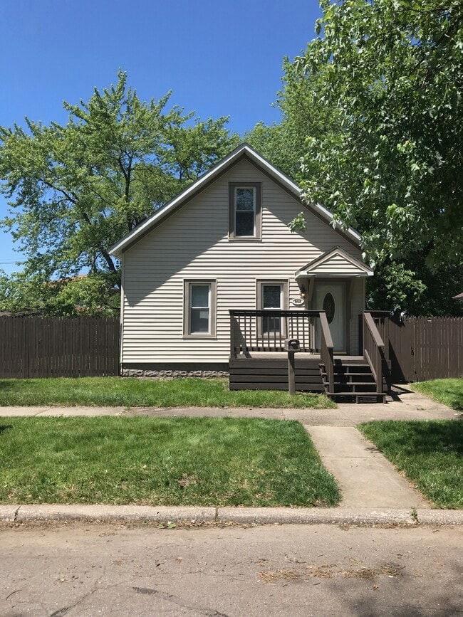 property at 808 Belden St