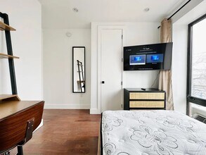 Furnished room/NOT APARTMENT, Unit 2F in Brooklyn, NY - Building Photo - Building Photo