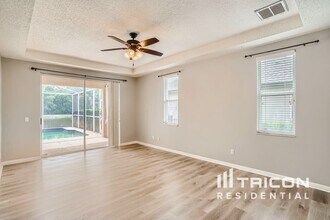 8521 Bramwell Way in Tampa, FL - Building Photo - Building Photo