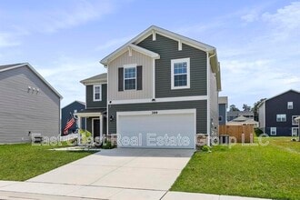 399 Toulouse Ln in Martinsburg, WV - Foto de edificio - Building Photo