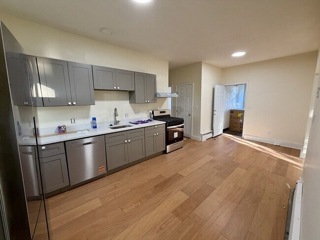 29 Astoria St in Boston, MA - Building Photo - Building Photo