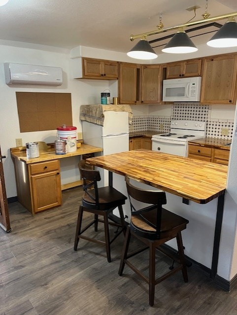 20572 Van Slyke Rd in Greenleaf, ID - Building Photo - Building Photo