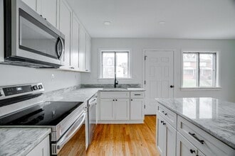 2403 Flint St in Richmond, VA - Building Photo - Building Photo