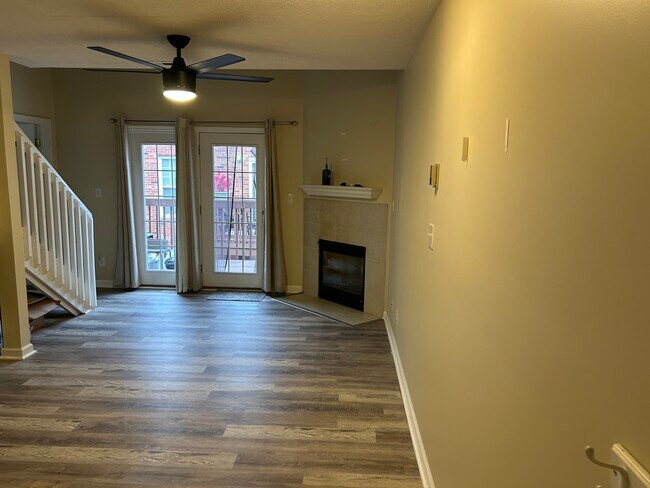 1138 Neon Way in Louisville, KY - Building Photo - Building Photo