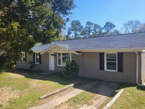 1427 Waccamaw Dr in North Augusta, SC - Building Photo - Building Photo