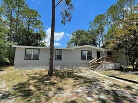 2232 Eagles Hammock Blvd in Middleburg, FL - Building Photo