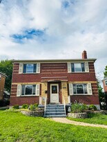 4216 Applegate Ave, Unit 1 in Cheviot, OH - Building Photo