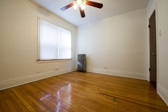 7801-11 S Kingston 2541-45 E 78th Chicago, IL 60649 in Chicago, IL - Building Photo - Building Photo