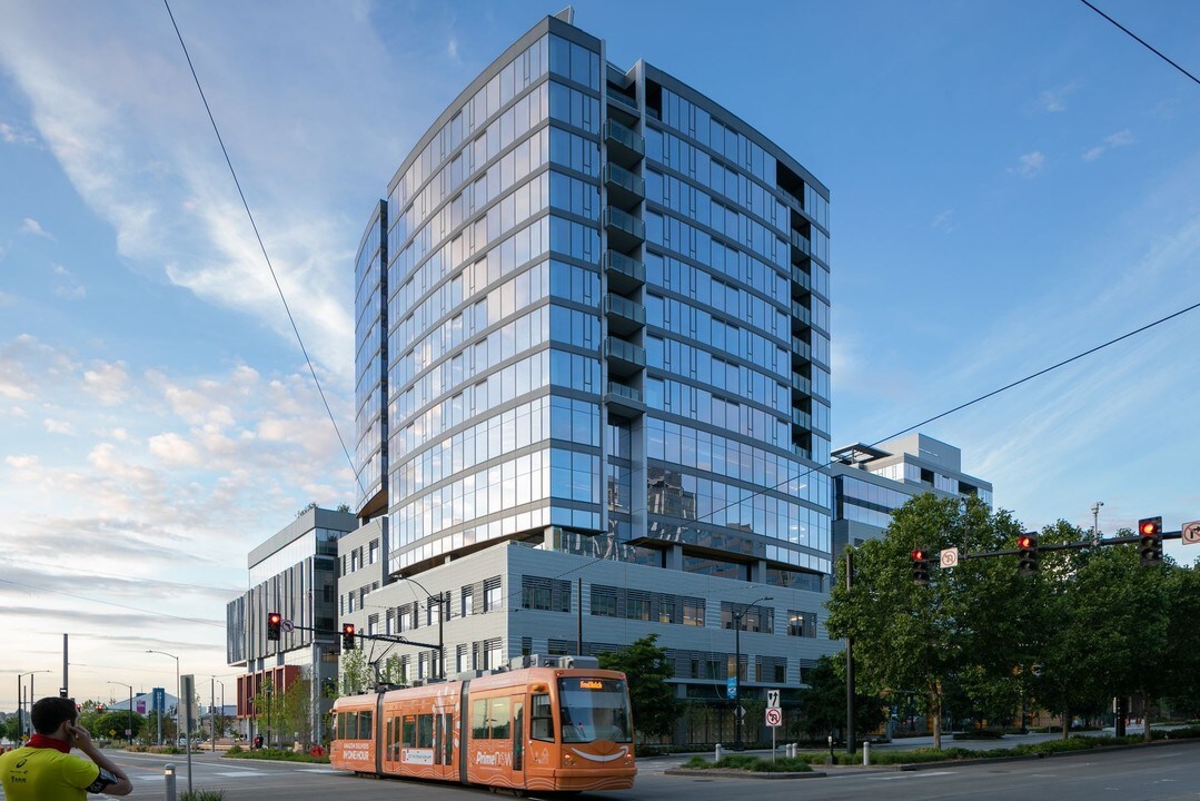 Helm in Seattle, WA - Foto de edificio