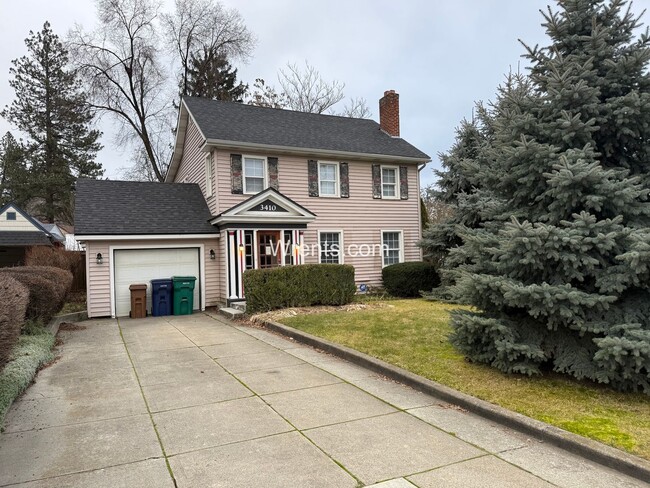 3410 N Columbia Cir in Spokane, WA - Building Photo - Building Photo