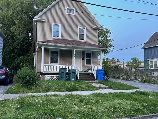 property at 52 Frances St