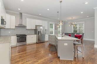 1000B Woodmont Blvd in Nashville, TN - Building Photo - Building Photo
