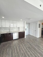 65-18 Austin St in Queens, NY - Building Photo - Building Photo