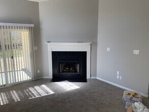 10744 Belair Dr. in Carmel, IN - Foto de edificio - Building Photo