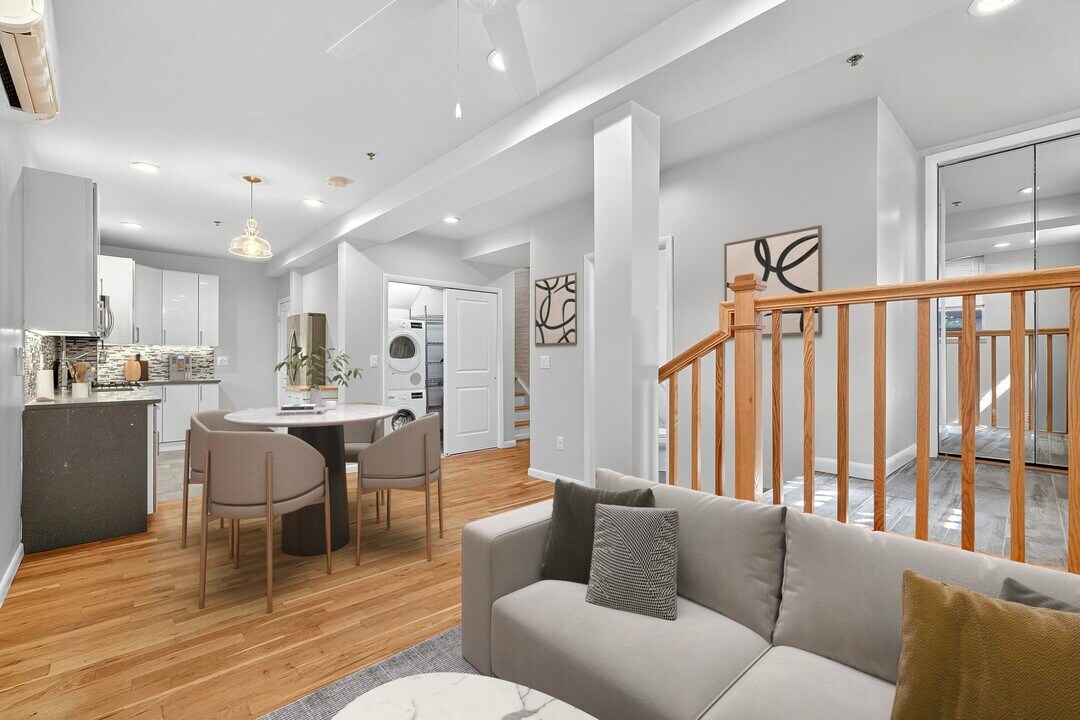 58 Giles Ave in Jersey City, NJ - Building Photo