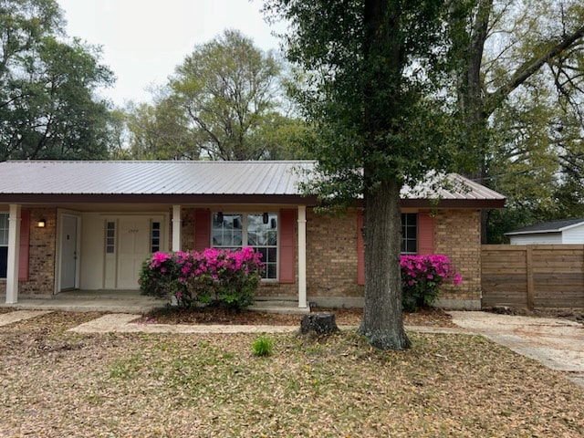 1994 Lansing Dr in Pensacola, FL - Building Photo - Building Photo