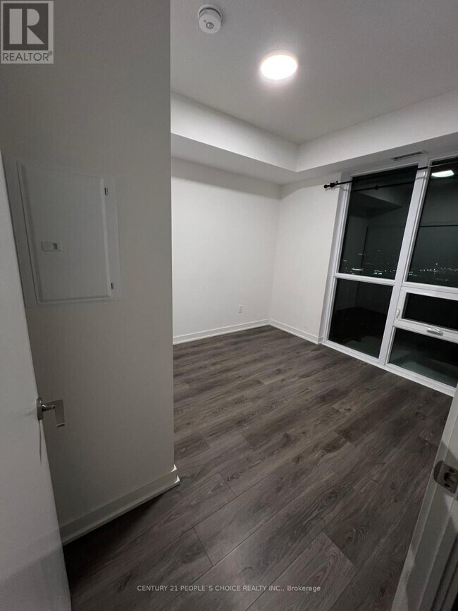 225 Malta Ave. in Brampton, ON - Building Photo - Building Photo