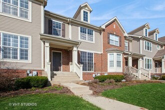 366 S Prospect Ave in Bartlett, IL - Building Photo - Building Photo