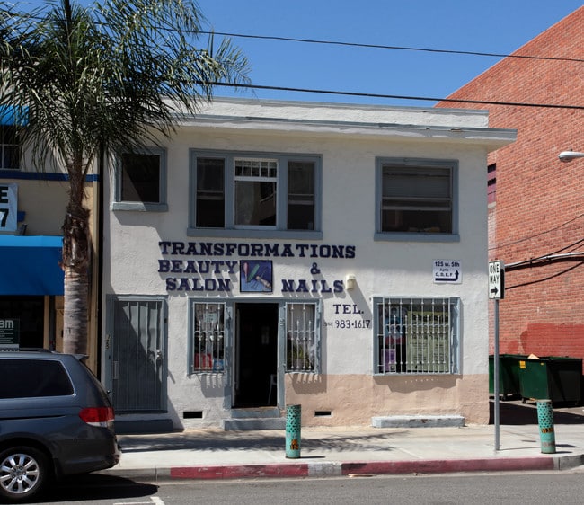 121-125 W 5th St in Long Beach, CA - Building Photo - Building Photo