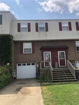 3101 Camberly Dr in Gibsonia, PA - Building Photo