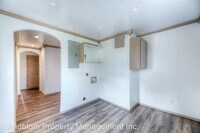 1111 N Garfield Ave photo'