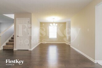5574 Breaburn Rd in Bargersville, IN - Building Photo - Building Photo
