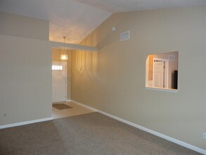 1432 Mimosa Ct in Greenfield, IN - Building Photo - Building Photo