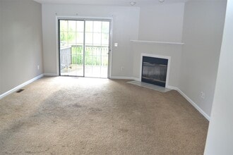 308 Covington Green Ln in Patterson, NY - Building Photo - Building Photo