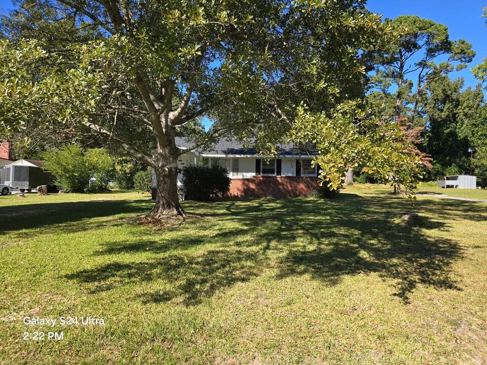 110 Bryan St in Havelock, NC - Building Photo