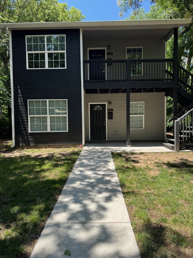 247 N Elizabeth St