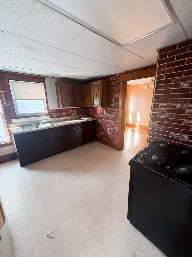 property at 47 Halifax St