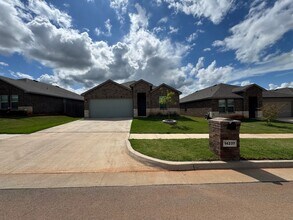 14237 Babbling Brook Dr in Piedmont, OK - Building Photo - Building Photo