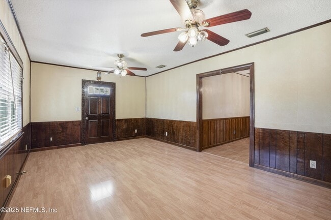 1546 River Hills Cir W in Jacksonville, FL - Building Photo - Building Photo