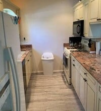 4977 Village Garden Dr in Sarasota, FL - Building Photo - Building Photo