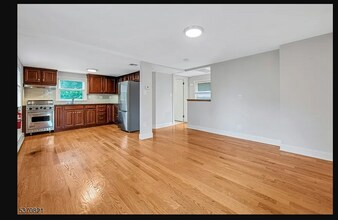 20 Dunlap St in New Providence, NJ - Building Photo - Building Photo