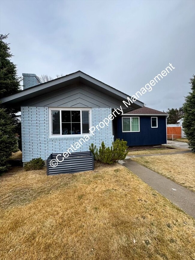 property at 2215 Aberdeen St