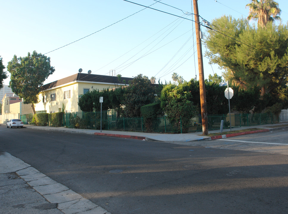 11335 Martha St in North Hollywood, CA - Building Photo