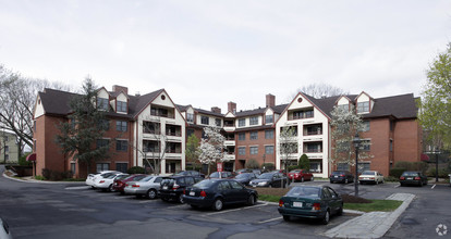 Phillips Park Apartments in Wellesley, MA - Building Photo - Building Photo