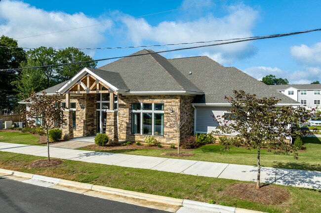 Allora Wallace Park in Charlotte, NC - Foto de edificio - Building Photo
