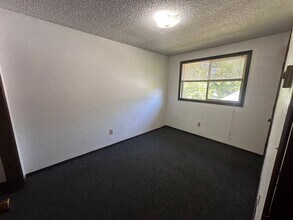 1765 SE Lilly Pl in Corvallis, OR - Building Photo - Building Photo