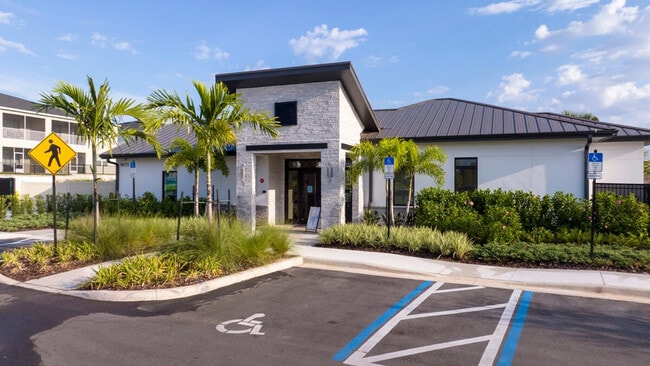 1216 Challenge Dr in Kissimmee, FL - Building Photo - Building Photo