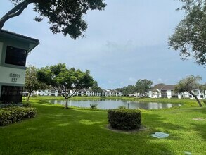 5415 Verona Dr in Boynton Beach, FL - Building Photo - Building Photo