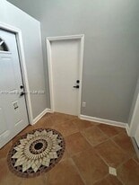 12991 NW 9th Ln in Miami, FL - Building Photo